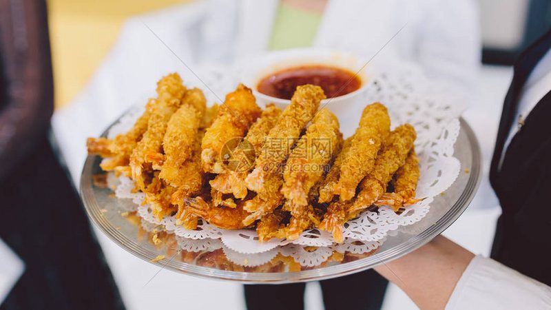 连锁餐饮供应链：构建高效物流的关键要素**